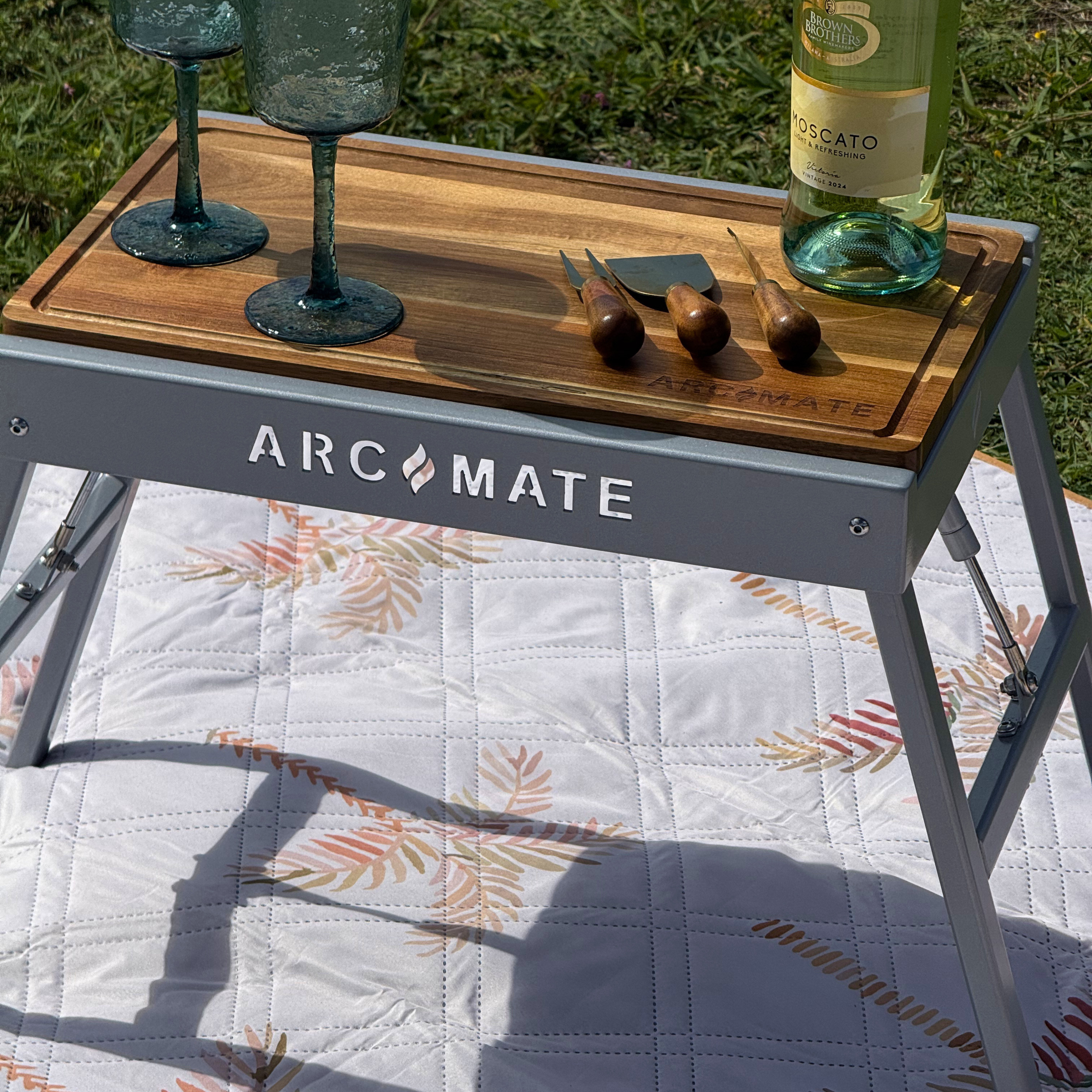 ArcMate™ Camping Table