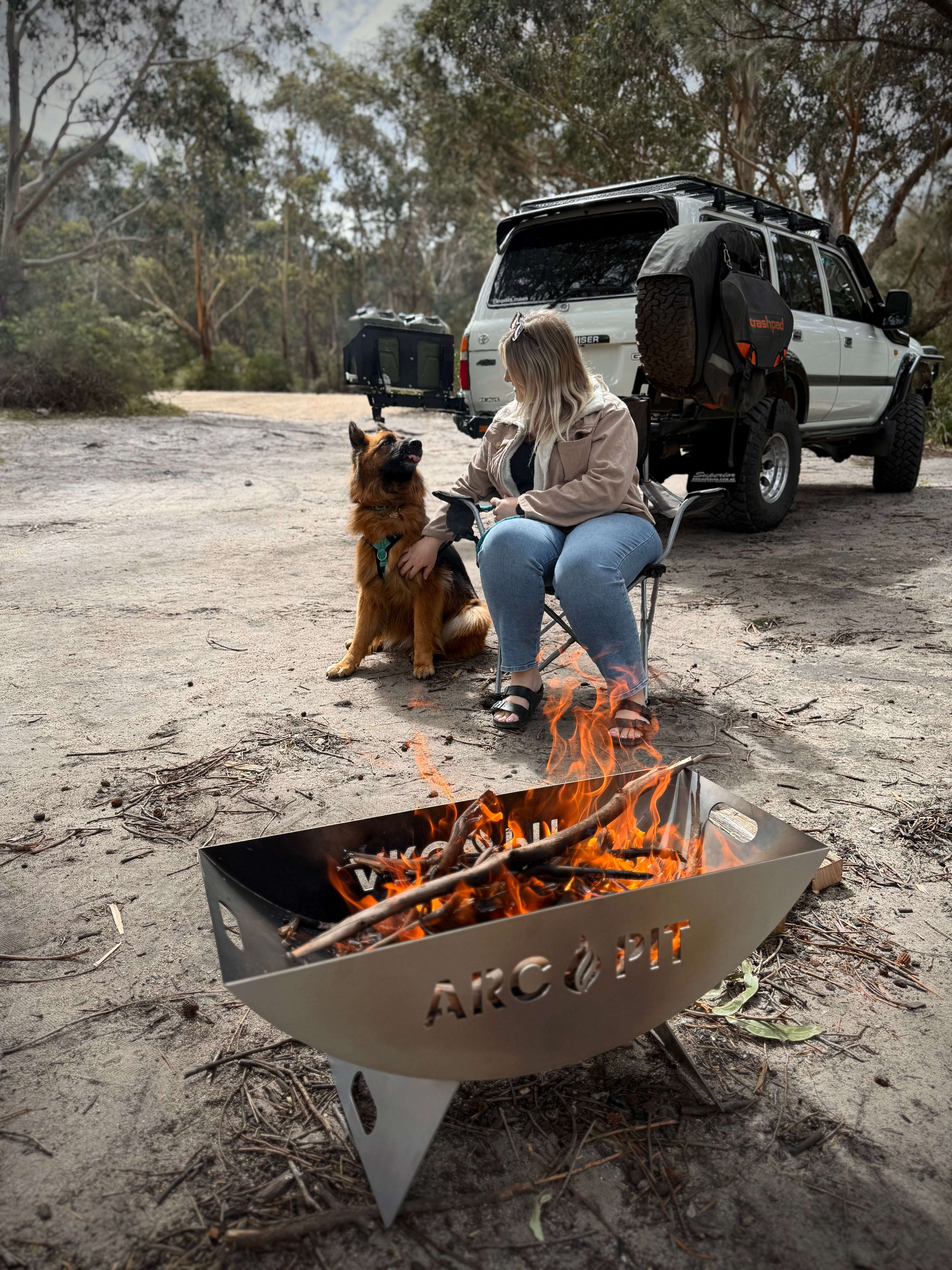 ArcPit™ XL - Portable Fire Pit