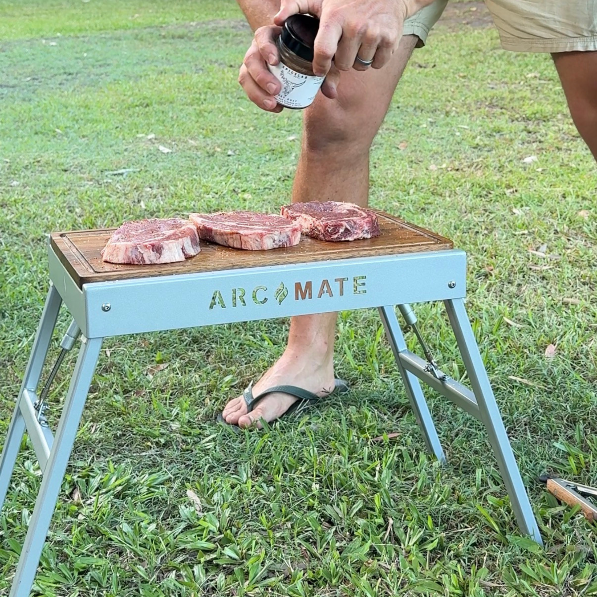 ArcMate™ Camping Table